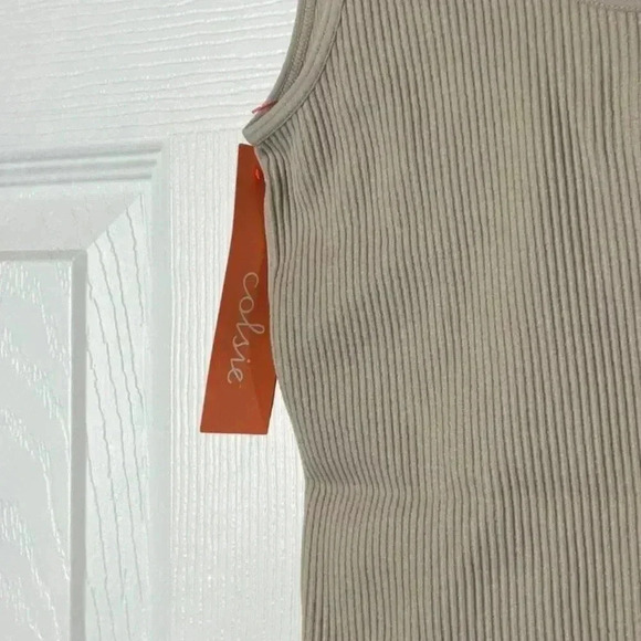 Colsie Women's Seamless Ribbed Bodysuit Various Sizes - Picture 9 of 10